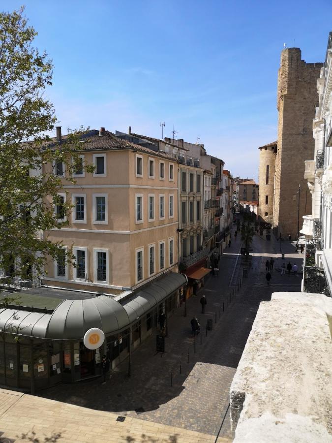 Appartement de 105m2, balcon sur Cours de la République Narbona Esterno foto